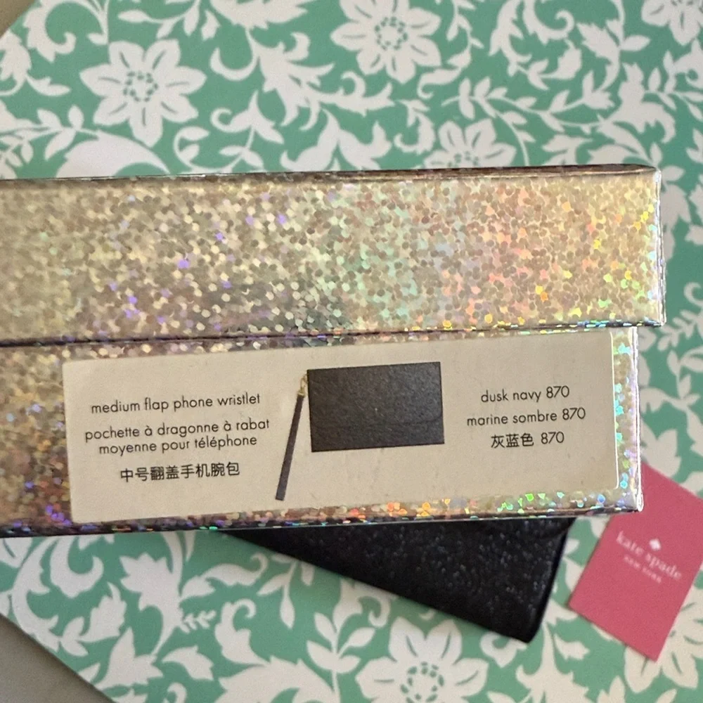 Kate Spade Medium Flap Phone Wristlet Glimmer Boxed. New !